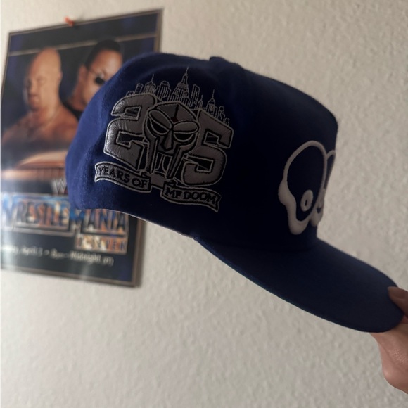 MF Doom SnapBack - Picture 2 of 7